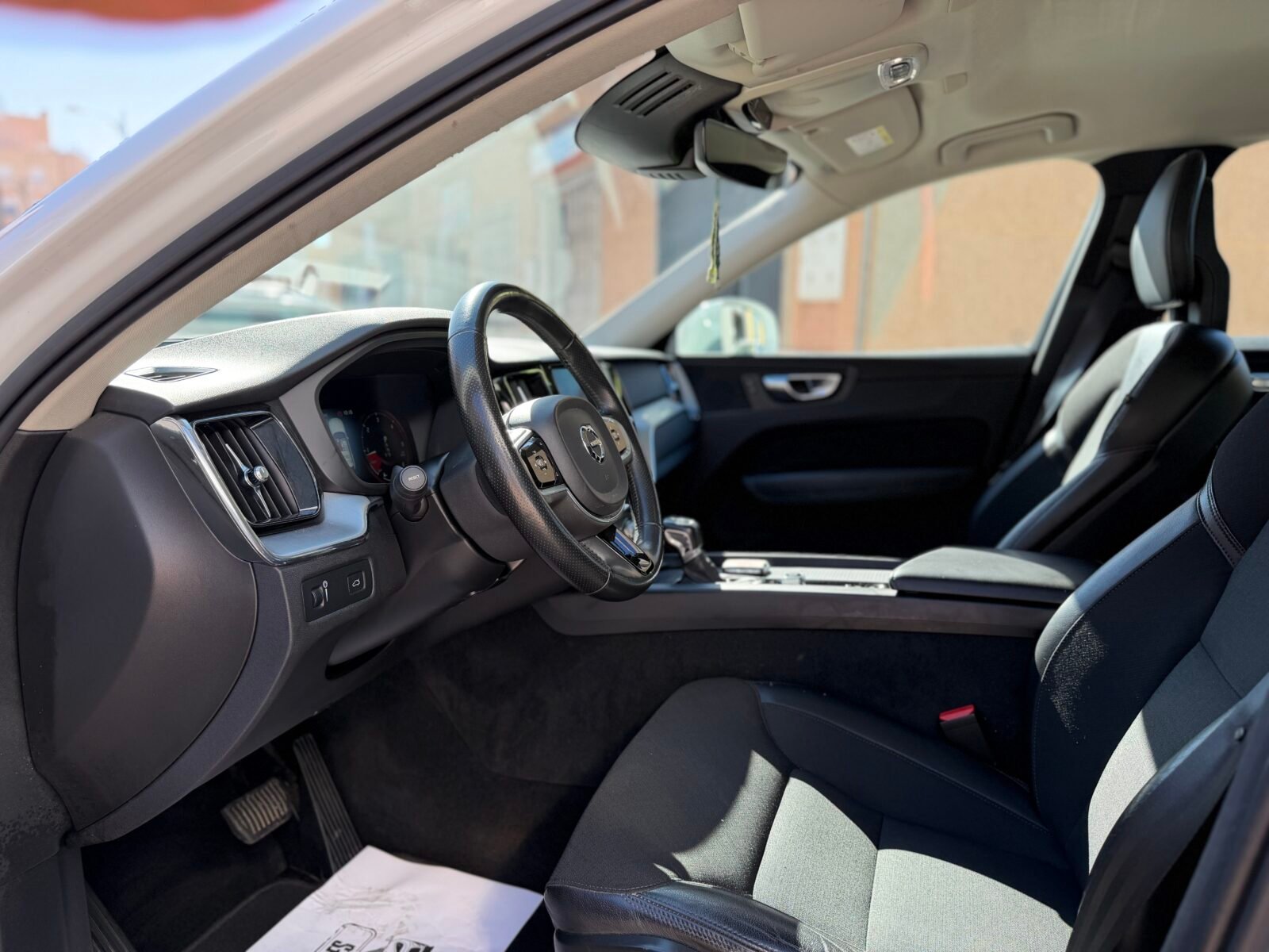 VOLVO XC60 D4