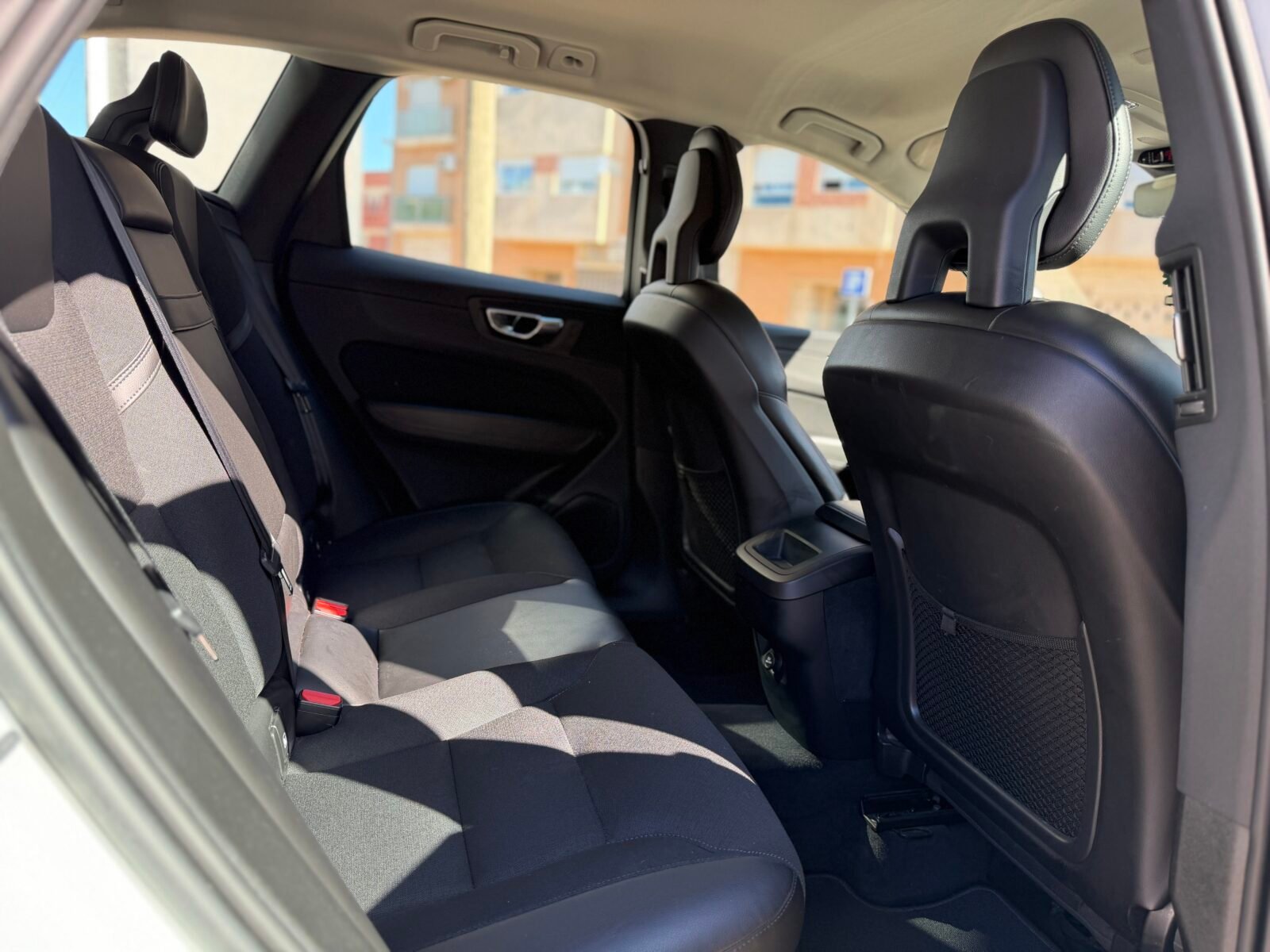 VOLVO XC60 D4