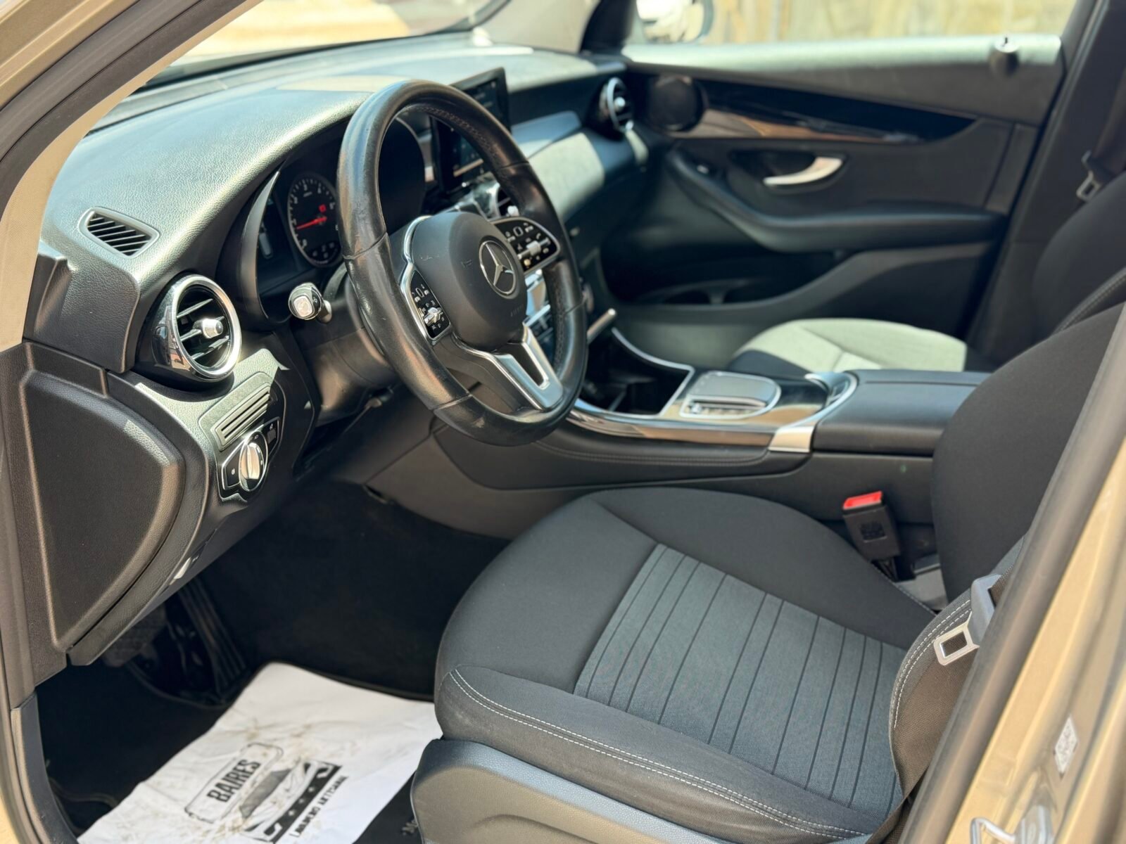 MERCEDES-BENZ GLC 220d 4 MATIC