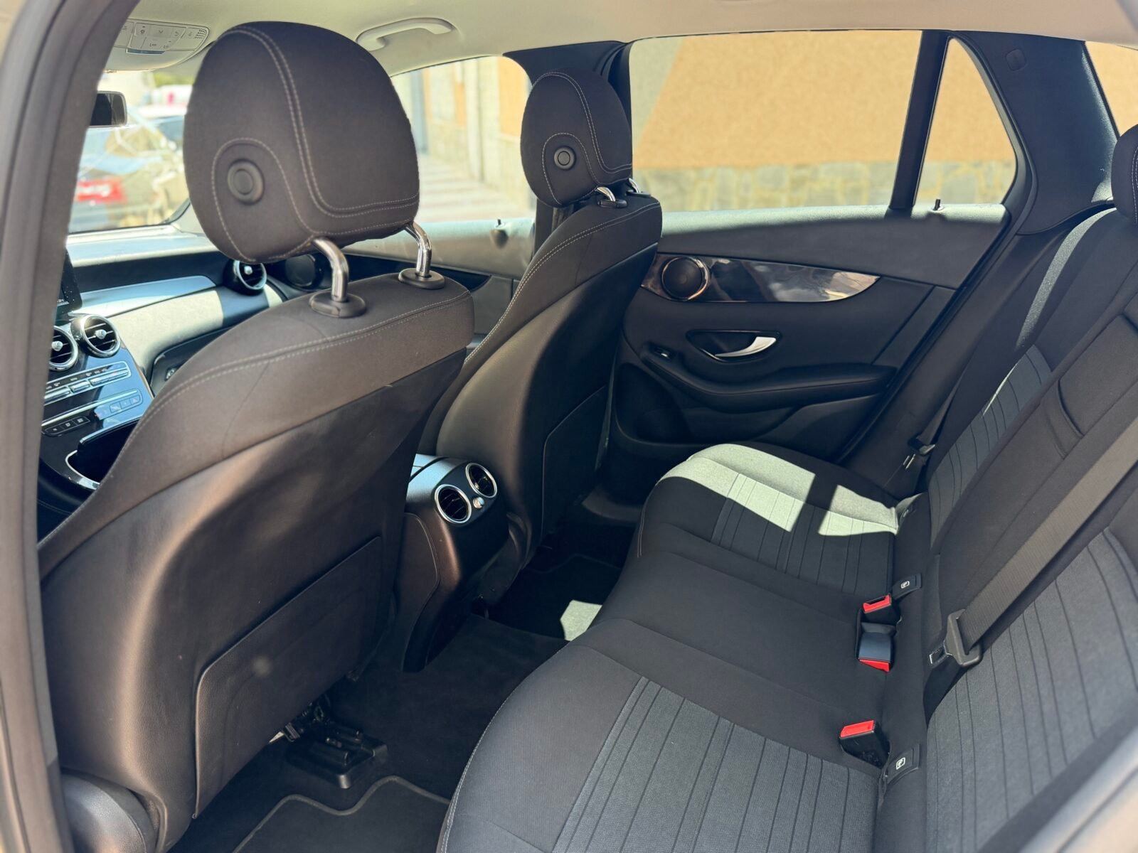 MERCEDES-BENZ GLC 220d 4 MATIC
