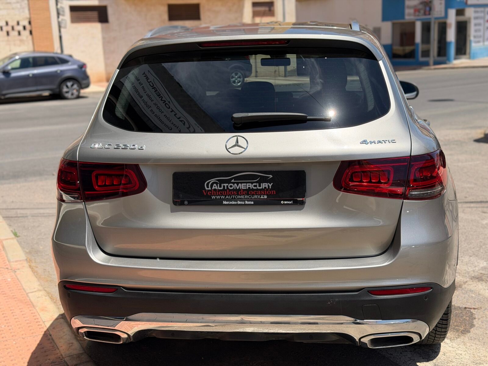MERCEDES-BENZ GLC 220d 4 MATIC