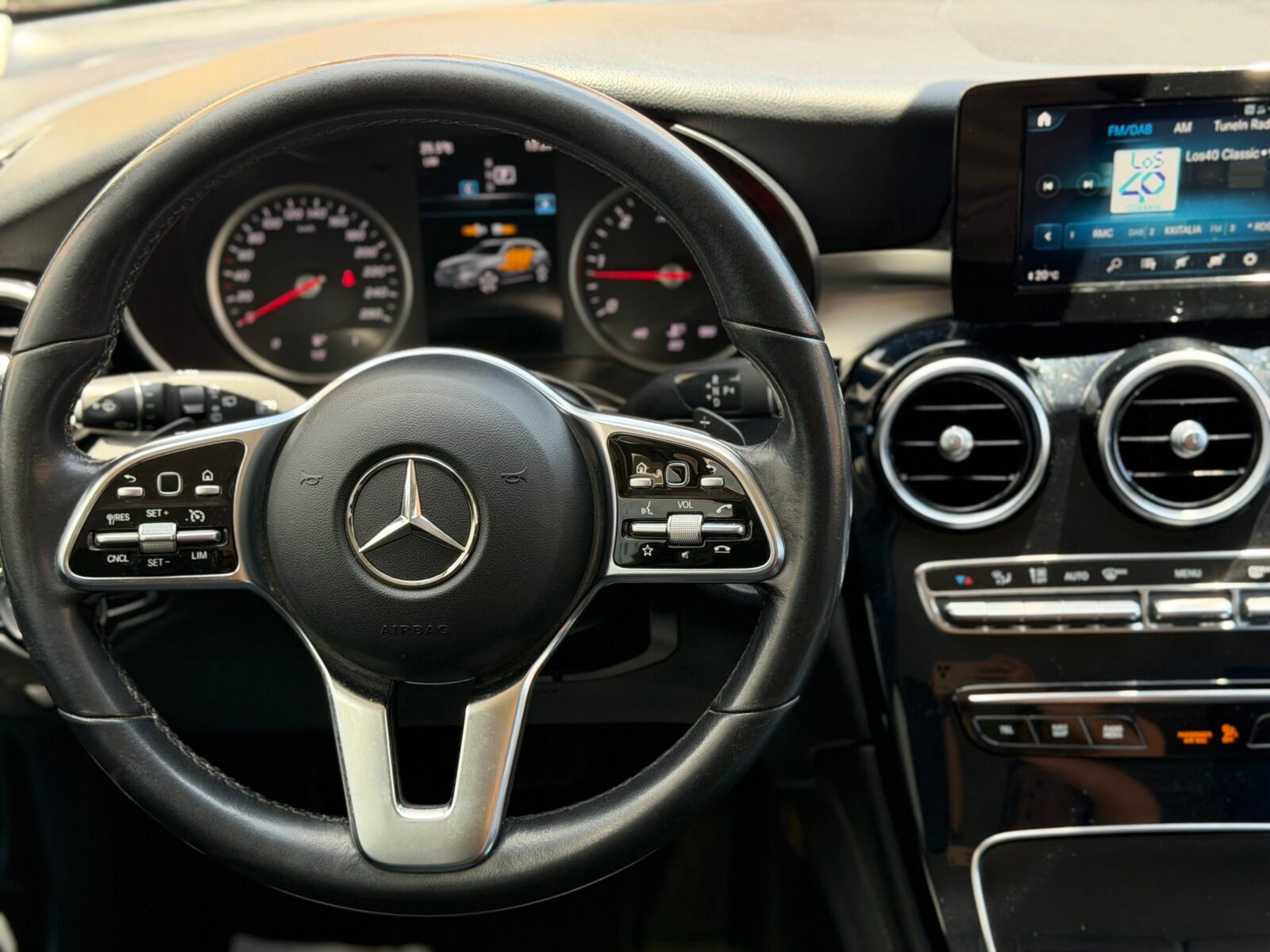 MERCEDES-BENZ GLC 220d 4 MATIC