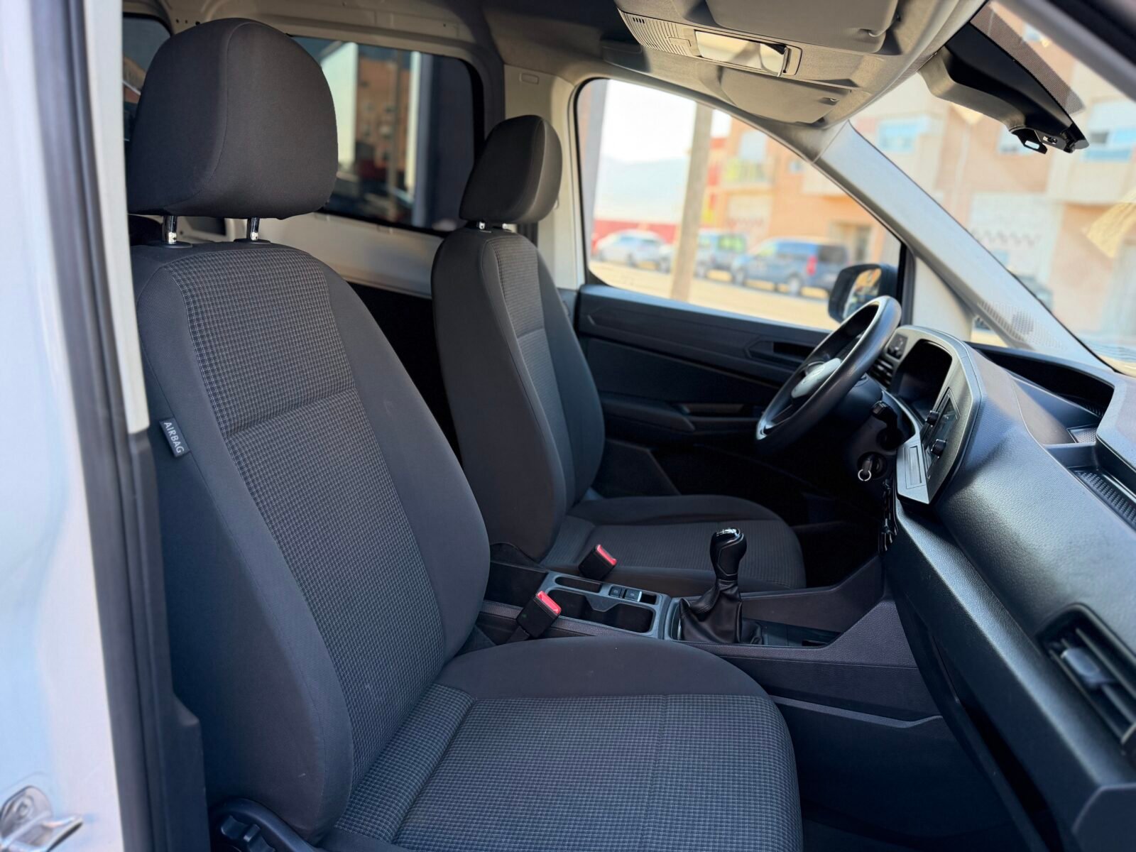 VOLKSWAGEN CADDY 2.0 TDI