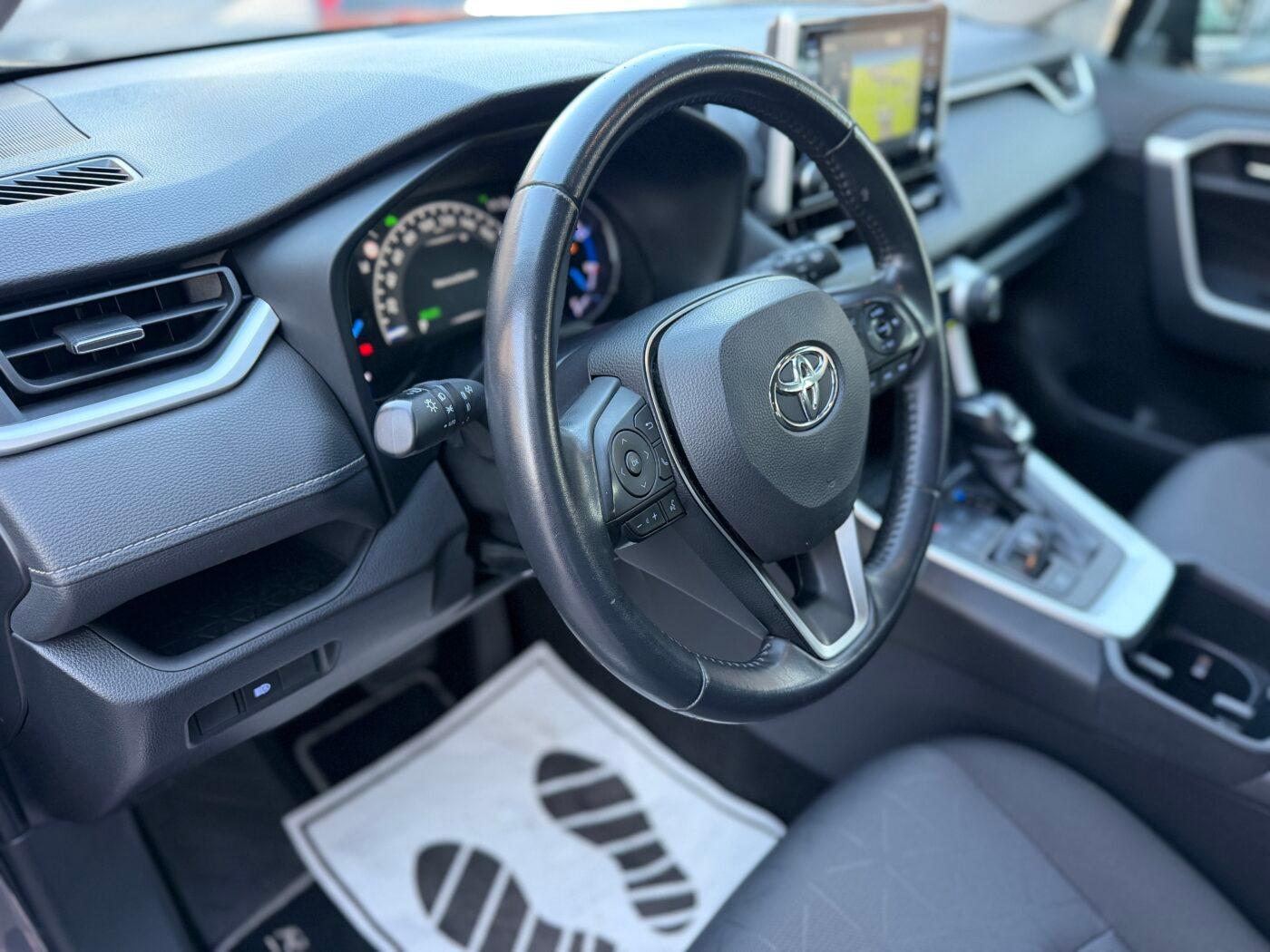 TOYOTA HYBRID