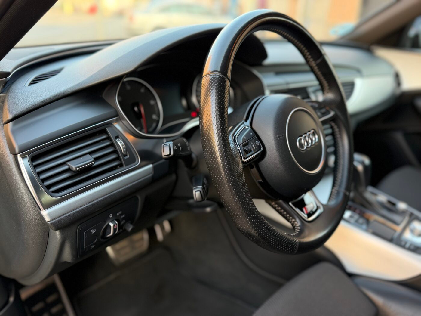 AUDI A6 AVANT SLINE